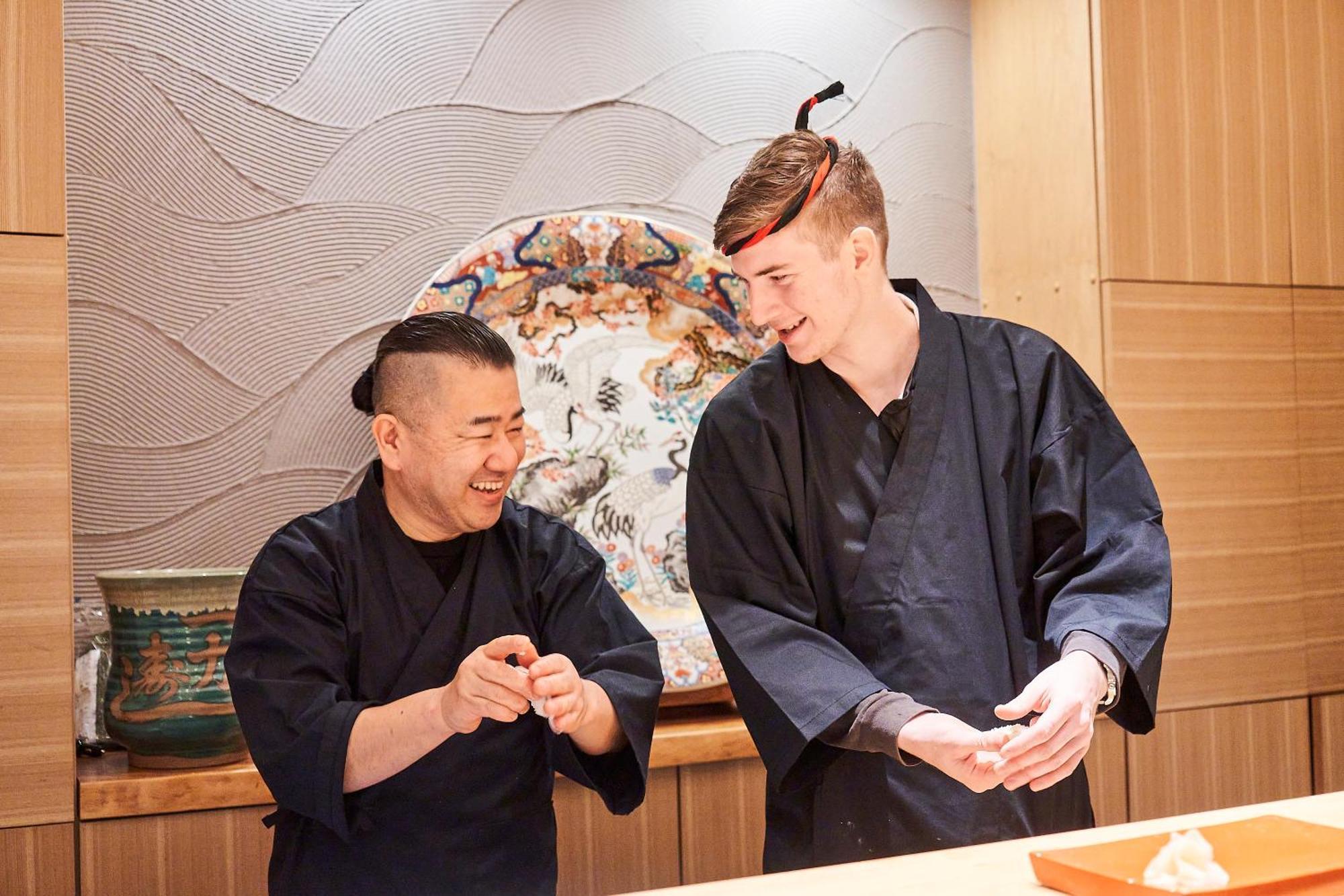 Hotel 泊まる寿司屋一力 Sushi House à Itoshima Extérieur photo